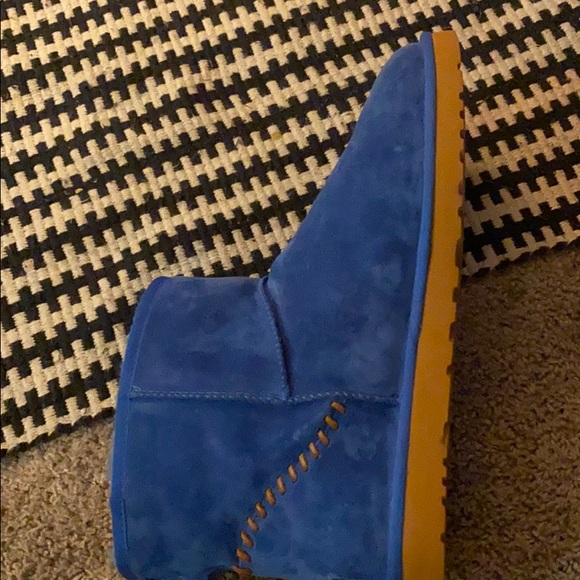 Uggs size 17 men\'s uggs main image 7